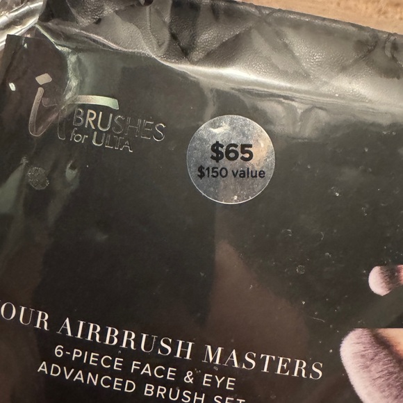 IT Cosmetics Makeup Brush Set for Face and Eye - Picture 2 of 6